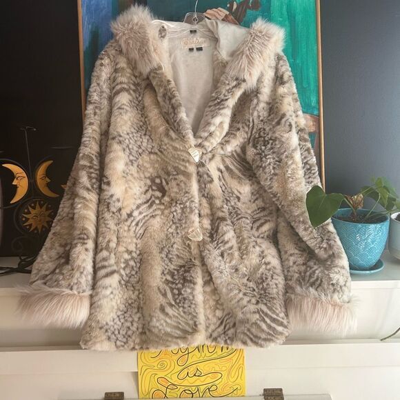 Nuage Jackets & Blazers - VTG! Nuage Collection Cream Faux Fur Hooded Coat Tiger Print L/G 90s Cozy Glam